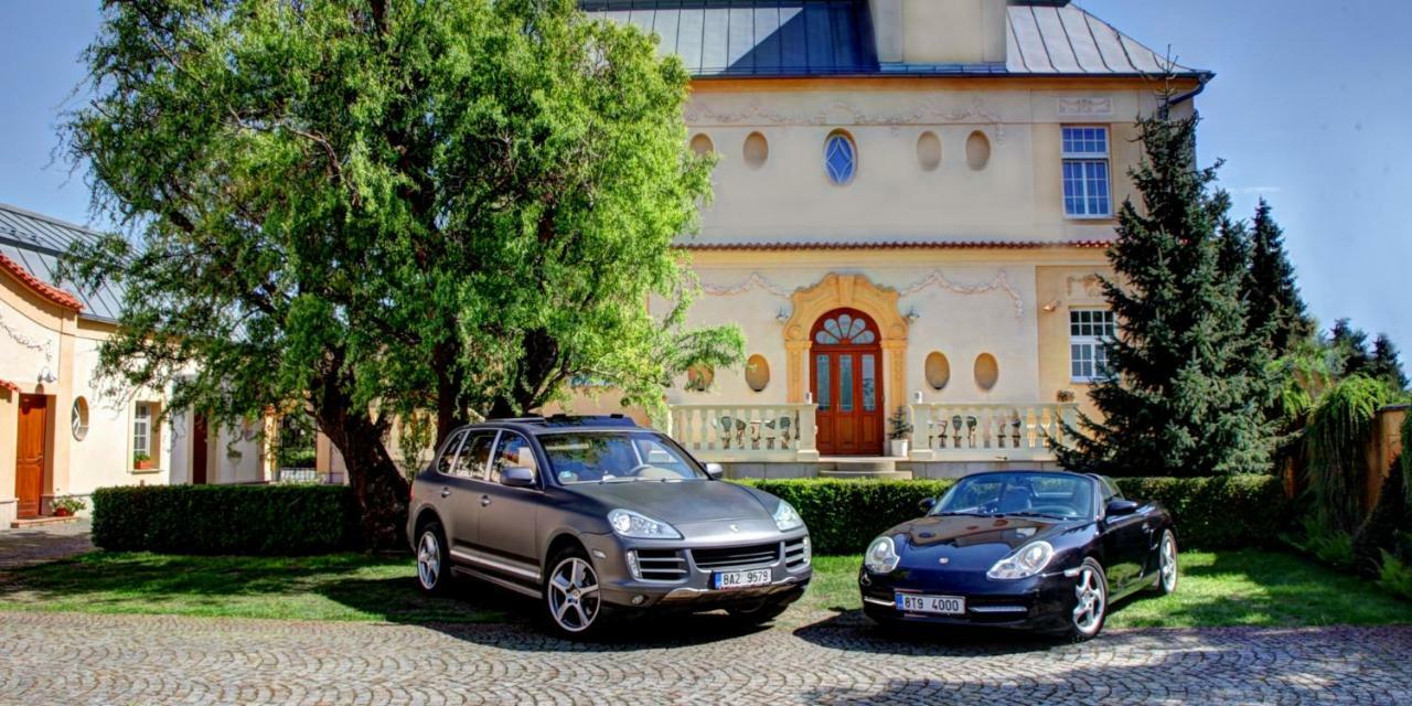 Penzion Tillerova Vila Lazne Bohdanec Luaran gambar